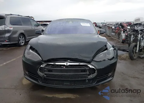 2015 Tesla Model S 70D/85D/P85D из США, поврежденный, VIN 5YJSA1E25FF118321